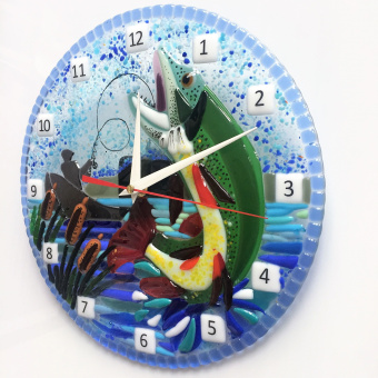Настенные часы "Рыбак и щука"