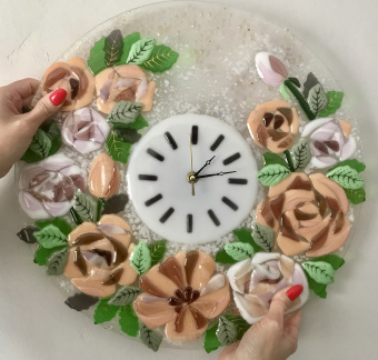 Часы настенные "Розы"